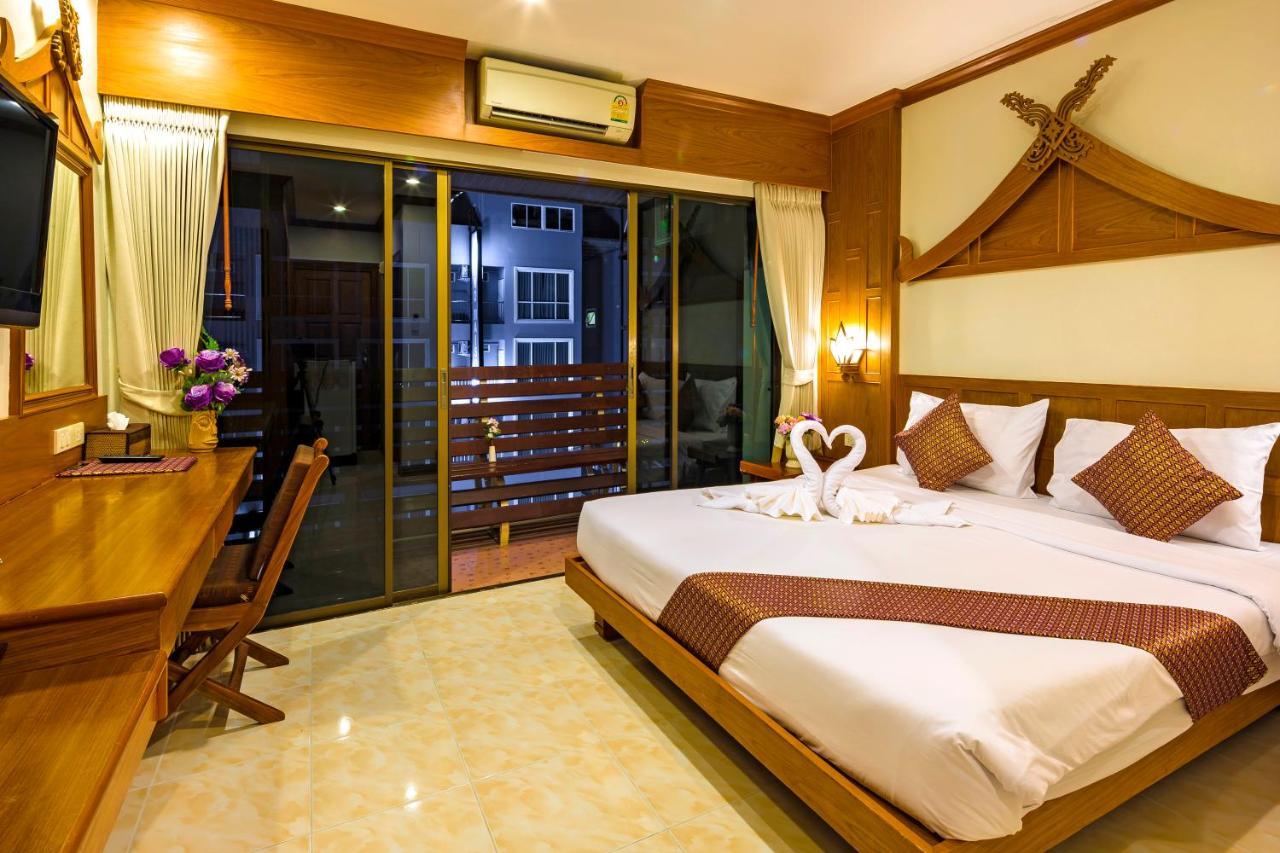 Готель Patong Heaven Екстер'єр фото