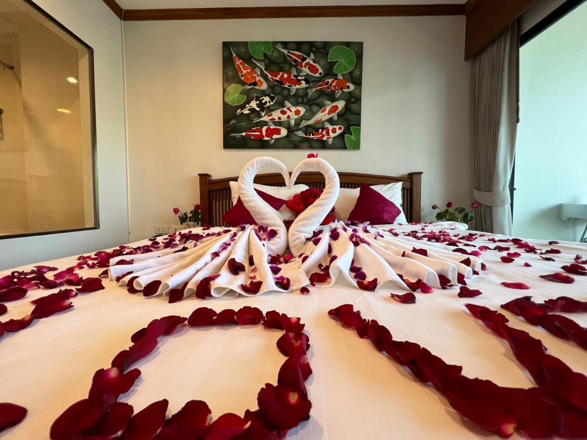 Готель Patong Heaven Екстер'єр фото