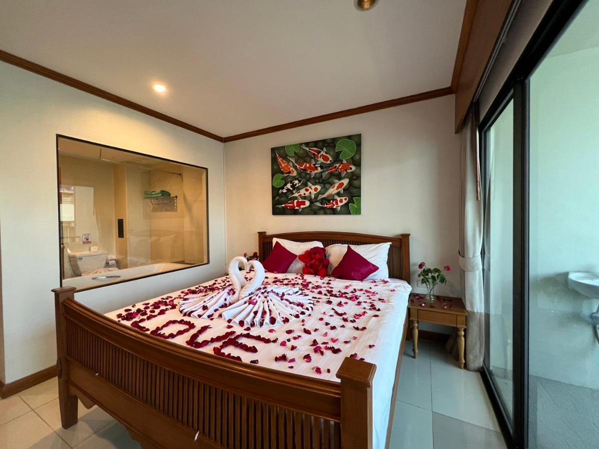 Готель Patong Heaven Екстер'єр фото
